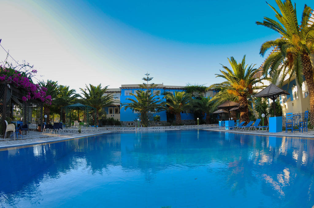 Efstathia Hotel Xirokambos  Exterior photo
