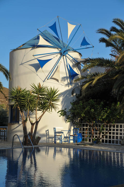 Efstathia Hotel Xirokambos  Exterior photo