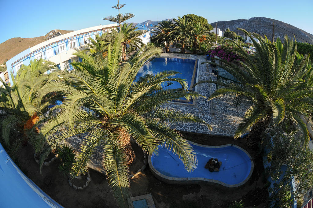 Efstathia Hotel Xirokambos  Exterior photo