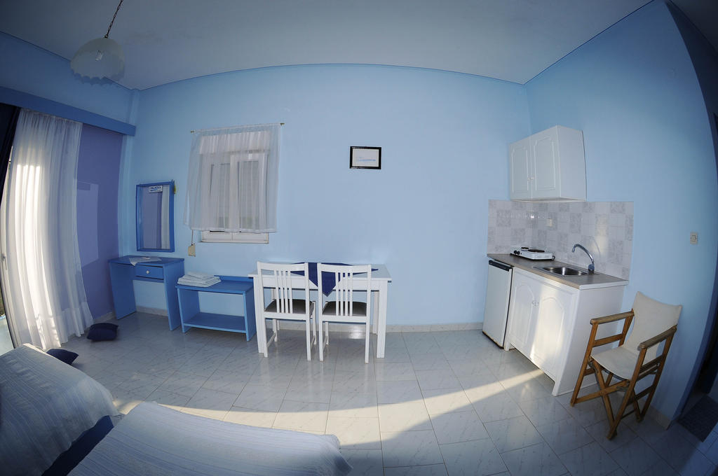 Efstathia Hotel Xirokambos  Room photo
