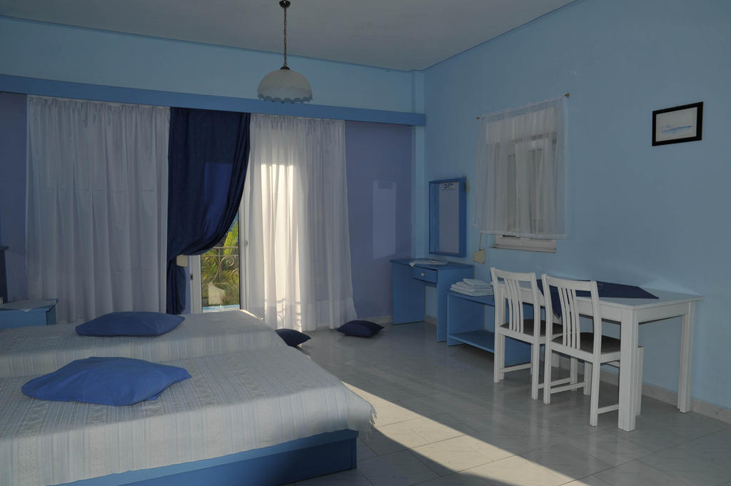 Efstathia Hotel Xirokambos  Room photo