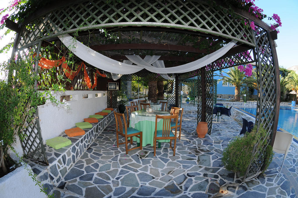 Efstathia Hotel Xirokambos  Exterior photo